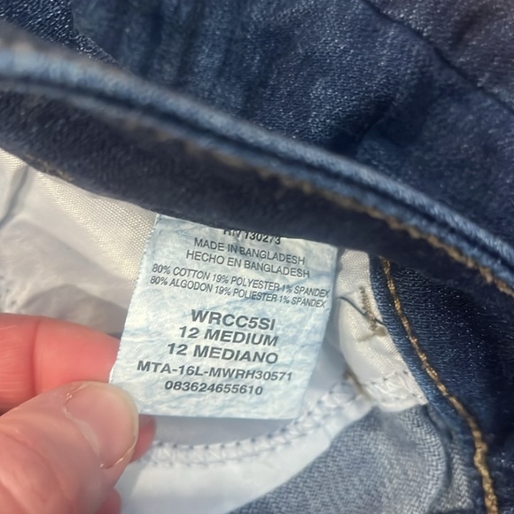 Wrangler Capris Jeans ‼️worn once‼️ - Picture 4 of 5